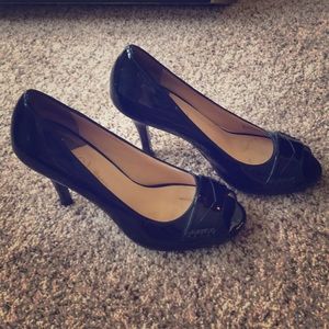 Colehaan patent leather pumps